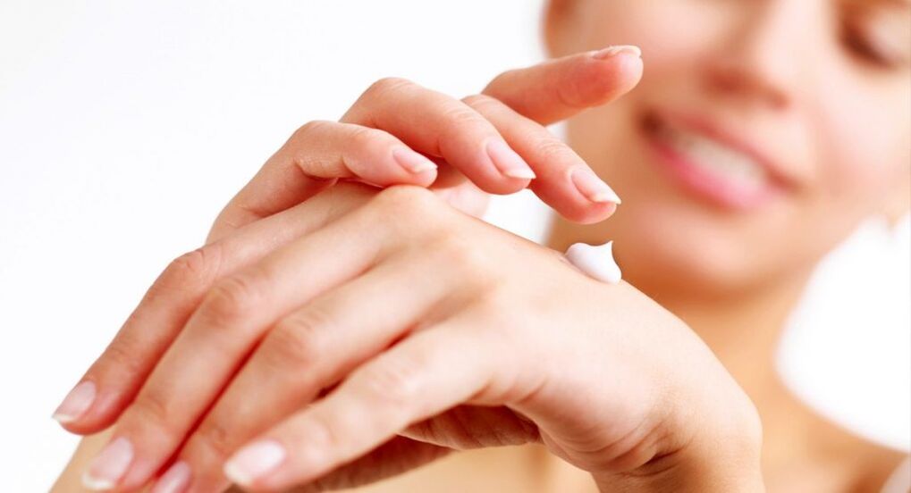 the use of hand creams to rejuvenate the skin